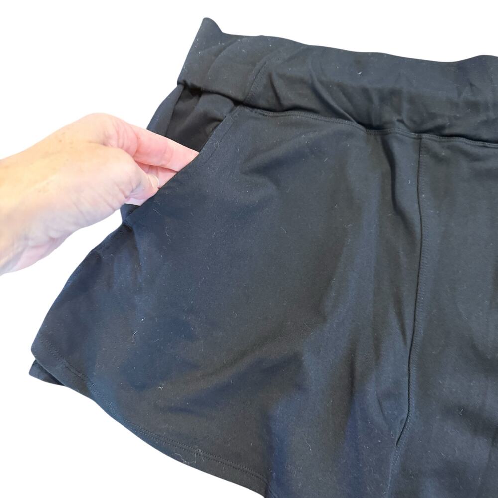 Tail Women’s black jersey shorts with pockets, tennis, Size extra large - Picture 2 of 5